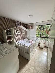 Apartamento de 3 alcobas en venta en El Poblado El Tesoro, Medellín, 128 m² · foto 9 de 9