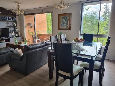 Apartamento de 3 alcobas en venta en Loma La Frontera, Medellín, 121 m² · foto 3 de 20