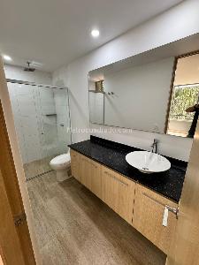 Apartamento de 3 alcobas en venta en Los Balsos No 1, Medellín, 82 m² · foto 5 de 10