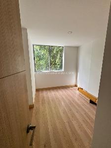 Apartamento de 3 alcobas en venta en Los Balsos No 1, Medellín, 82 m² · foto 7 de 10