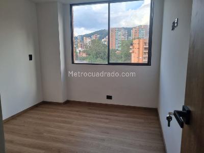Apartamento de 2 alcobas en venta en El Poblado La Florida, Medellín, 85 m² · foto 11 de 18