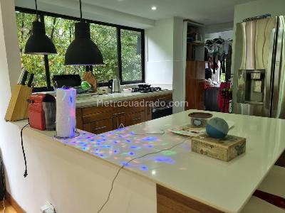 Apartamento de 2 alcobas en venta en El Diamante, Medellín, 98 m² · foto 4 de 20