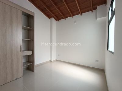 Apartamento en venta en Centro, Envigado · foto 3 de 7