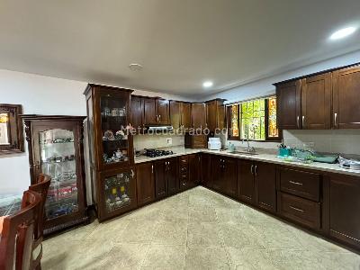 Casa de 3 alcobas en venta en San Antonio, Rionegro, 148 m² · foto 2 de 16