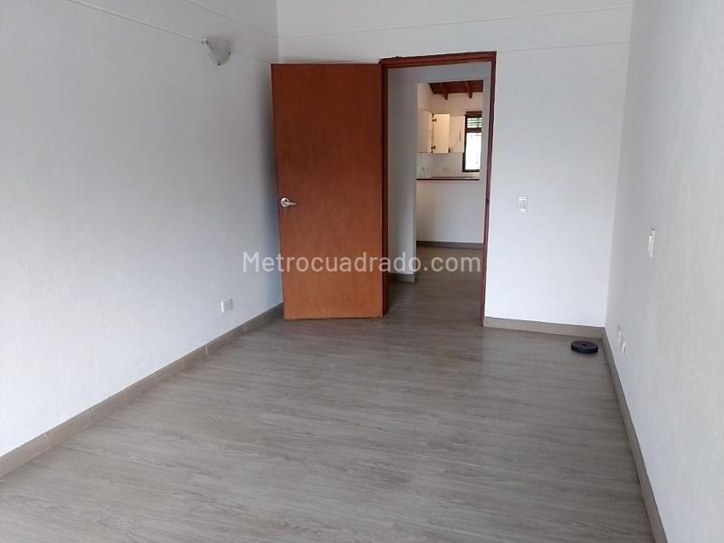 Casa – Envigado, Uribe Angel, Valle de Aburrá - Más