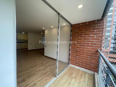 Apartamento de 2 alcobas en venta en Loma De Cumbres, Envigado, 76 m² · foto 5 de 19