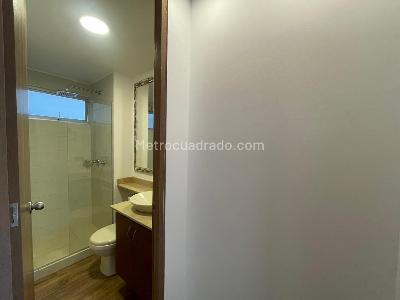 Apartamento de 2 alcobas en venta en Loma De Cumbres, Envigado, 76 m² · foto 18 de 19