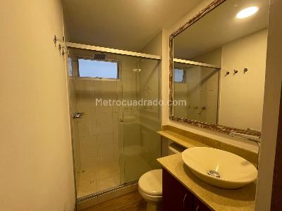 Apartamento de 2 alcobas en venta en Loma De Cumbres, Envigado, 76 m² · foto 16 de 19