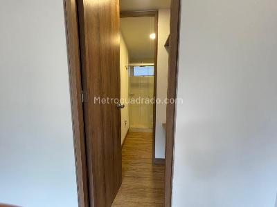 Apartamento de 2 alcobas en venta en Loma De Cumbres, Envigado, 76 m² · foto 15 de 19