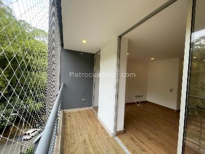 Apartamento de 2 alcobas en venta en Loma De Cumbres, Envigado, 76 m² · foto 6 de 19