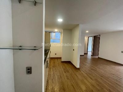 Apartamento de 2 alcobas en venta en Loma De Cumbres, Envigado, 76 m² · foto 4 de 19