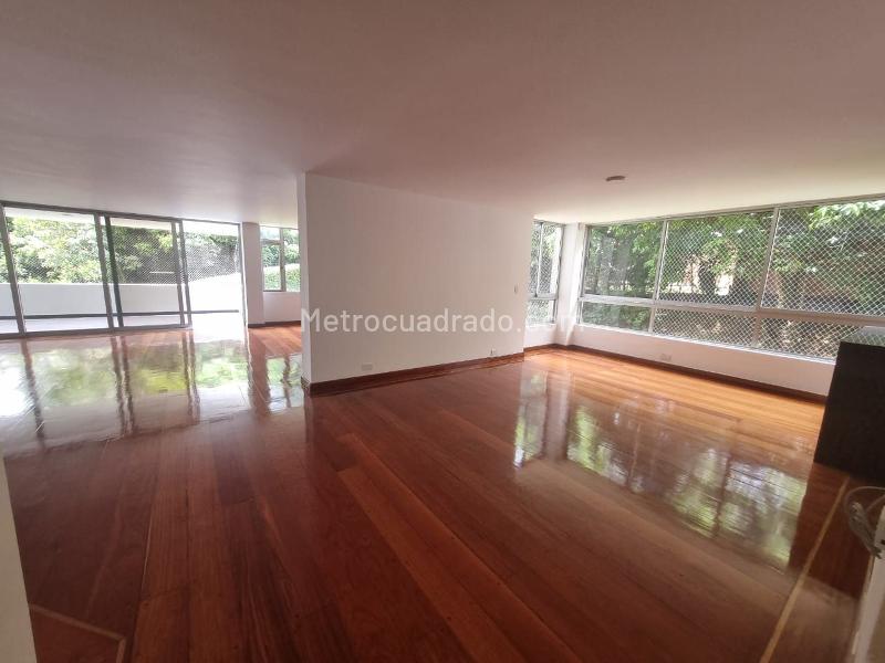 Piso – Medellín - Más