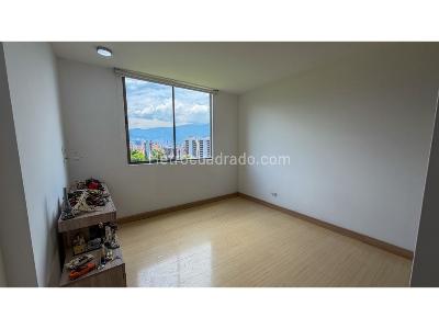 Apartamento en venta en La Frontera, Medellín · foto 10 de 14