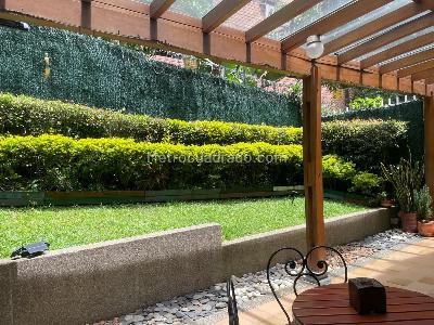 Casa de 3 alcobas en venta en Patio Bonito, Medellín, 45 m² · foto 2 de 20