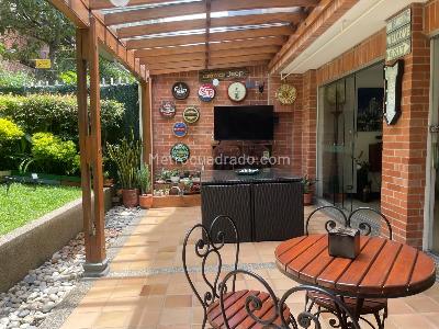 Casa de 3 alcobas en venta en Patio Bonito, Medellín, 45 m² · foto 3 de 20