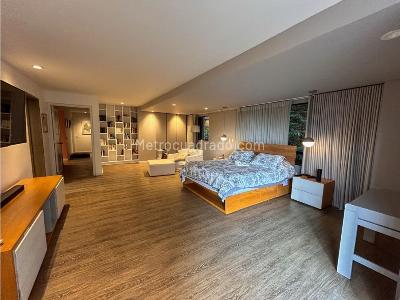 Apartamento en venta en El Tesoro, Medellín · foto 17 de 18