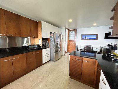 Casa de 3 alcobas en venta en Las Palmas, Medellín, 440 m² · foto 4 de 19