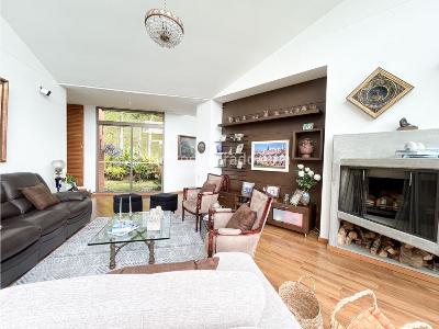 Casa de 3 alcobas en venta en Las Palmas, Medellín, 440 m² · foto 8 de 19
