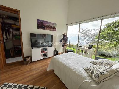 Casa de 3 alcobas en venta en Las Palmas, Medellín, 440 m² · foto 13 de 19