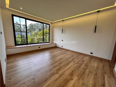 Casa de 4 alcobas en venta en Llanogrande, Rionegro, 400 m² · foto 15 de 18