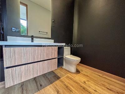 Casa de 4 alcobas en venta en Llanogrande, Rionegro, 400 m² · foto 8 de 18