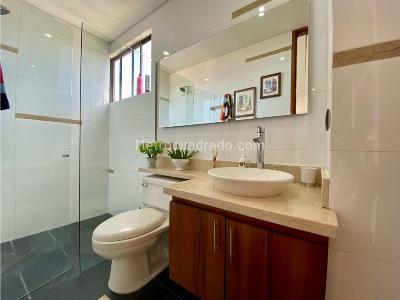 Apartamento en venta en Loma De Los Gonzalez, Medellín · foto 12 de 16