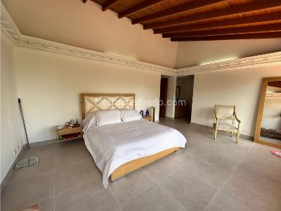 Casa de 3 alcobas en venta en San Lucas, Envigado, 265 m² · foto 15 de 19