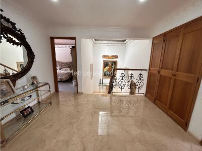 Casa de 3 alcobas en venta en San Lucas, Envigado, 265 m² · foto 17 de 19