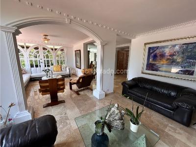 Casa de 3 alcobas en venta en San Lucas, Envigado, 265 m² · foto 7 de 19