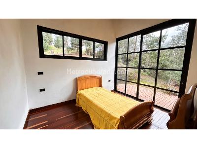 Casa de 2 alcobas en venta en Santa Elena, Medellín, 150 m² · foto 16 de 20
