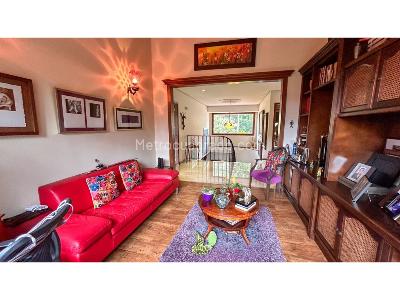 Casa de 3 alcobas en venta en El Tesoro, Medellín, 440 m² · foto 11 de 20