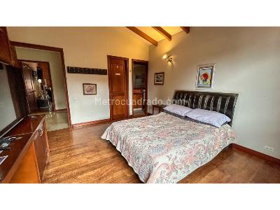 Casa de 3 alcobas en venta en El Tesoro, Medellín, 440 m² · foto 13 de 20
