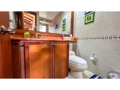 Casa de 3 alcobas en venta en El Tesoro, Medellín, 440 m² · foto 15 de 20