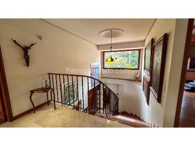 Casa de 3 alcobas en venta en El Tesoro, Medellín, 440 m² · foto 18 de 20