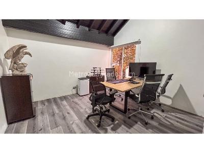 Casa de 5 alcobas en venta en Las Palmas, Medellín, 456 m² · foto 13 de 16