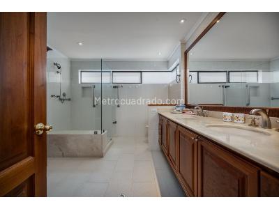Apartamento de 3 alcobas en venta en Loma De Los Gonzalez, Medellín, 386 m² · foto 11 de 20