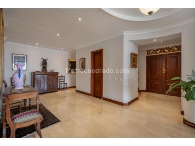 Apartamento de 3 alcobas en venta en Loma De Los Gonzalez, Medellín, 386 m² · foto 4 de 20