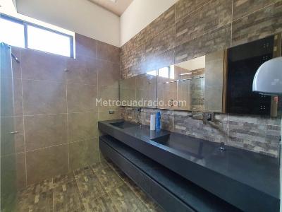 Casa de 3 alcobas en venta en Llanogrande, Rionegro, 540 m² · foto 17 de 19