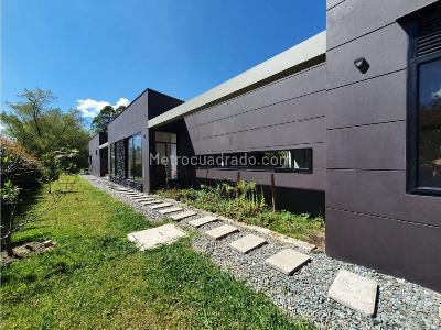 Casa de 3 alcobas en venta en Llanogrande, Rionegro, 540 m² · foto 2 de 19