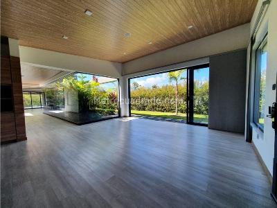 Casa de 3 alcobas en venta en Llanogrande, Rionegro, 540 m² · foto 9 de 19