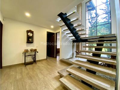 Casa de 3 alcobas en venta en Llanogrande, Rionegro, 374 m² · foto 13 de 20