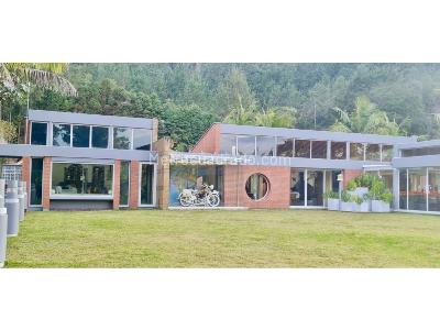 Casa de 5 alcobas en venta en Alto De Las Palmas, Envigado, 480 m² · foto 11 de 20