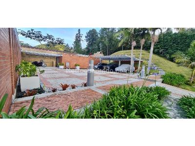 Casa de 5 alcobas en venta en Alto De Las Palmas, Envigado, 480 m² · foto 5 de 20