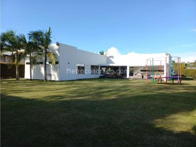 Apartamento de 4 alcobas en venta en Llanogrande, Rionegro, 350 m² · foto 2 de 20