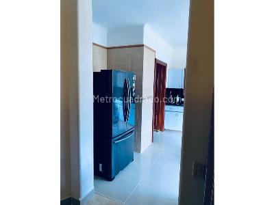 Casa de 5 alcobas en venta en Loma Los Balsos, Medellín, 1000 m² · foto 10 de 20