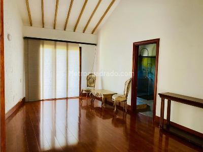 Casa de 5 alcobas en venta en Loma Los Balsos, Medellín, 1000 m² · foto 14 de 20