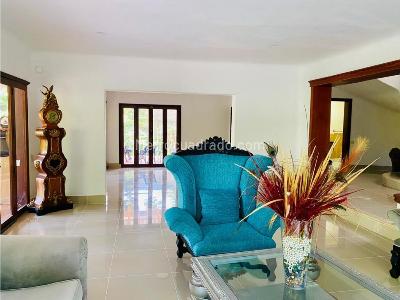 Casa de 5 alcobas en venta en Loma Los Balsos, Medellín, 1000 m² · foto 6 de 20