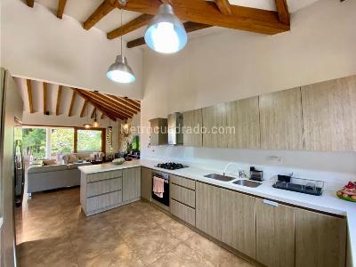 Casa de 3 alcobas en venta en Rionegro La Ceja, Rionegro, 400 m² · foto 13 de 20