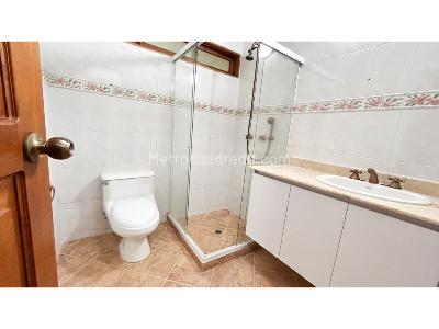 Casa de 3 alcobas en venta en El Escobero, Envigado, 525 m² · foto 18 de 20