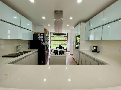 Casa de 4 alcobas en venta en El Escobero, Envigado, 430 m² · foto 12 de 20